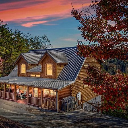 Bearfoot Pines - True Log Cabin - Wi-Fi, Hot Tub, Fishing, Deck With Views! - Mins To Pf Sevierville Ngoại thất bức ảnh