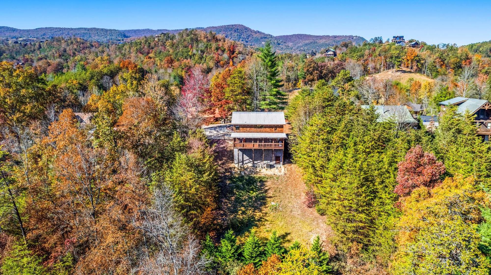 Bearfoot Pines - True Log Cabin - Wi-Fi, Hot Tub, Fishing, Deck With Views! - Mins To Pf Sevierville Ngoại thất bức ảnh