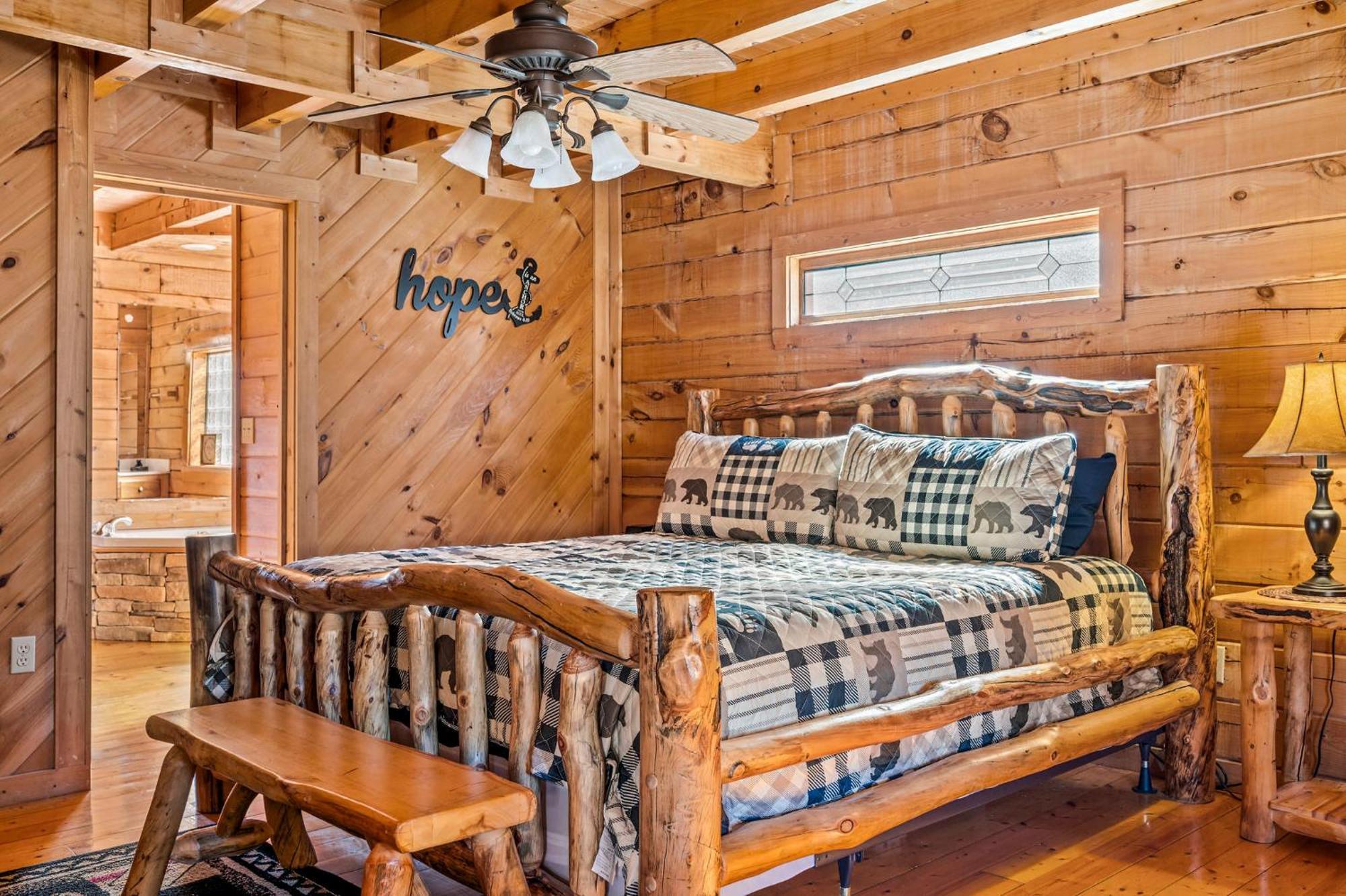 Bearfoot Pines - True Log Cabin - Wi-Fi, Hot Tub, Fishing, Deck With Views! - Mins To Pf Sevierville Ngoại thất bức ảnh