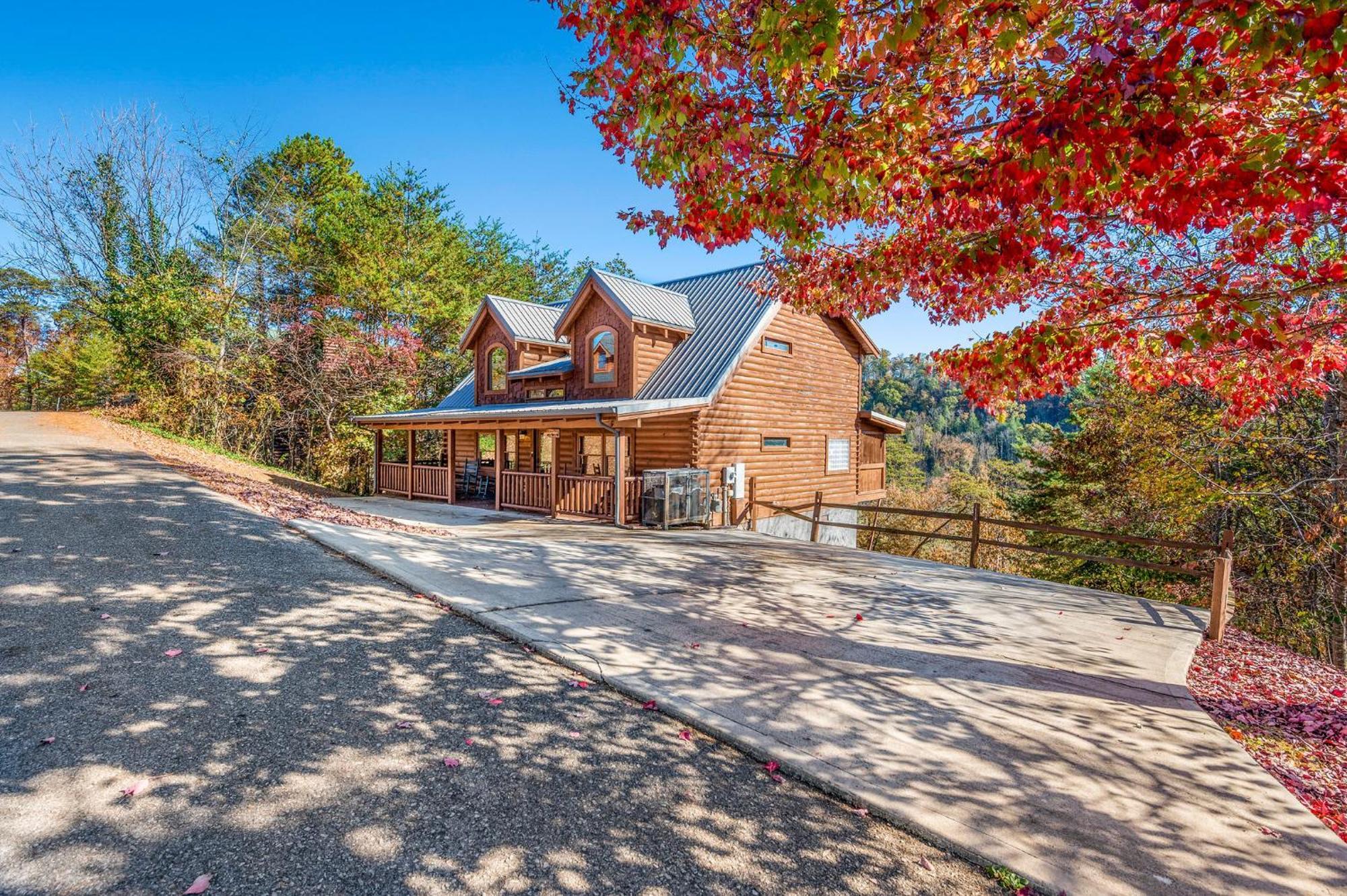 Bearfoot Pines - True Log Cabin - Wi-Fi, Hot Tub, Fishing, Deck With Views! - Mins To Pf Sevierville Ngoại thất bức ảnh