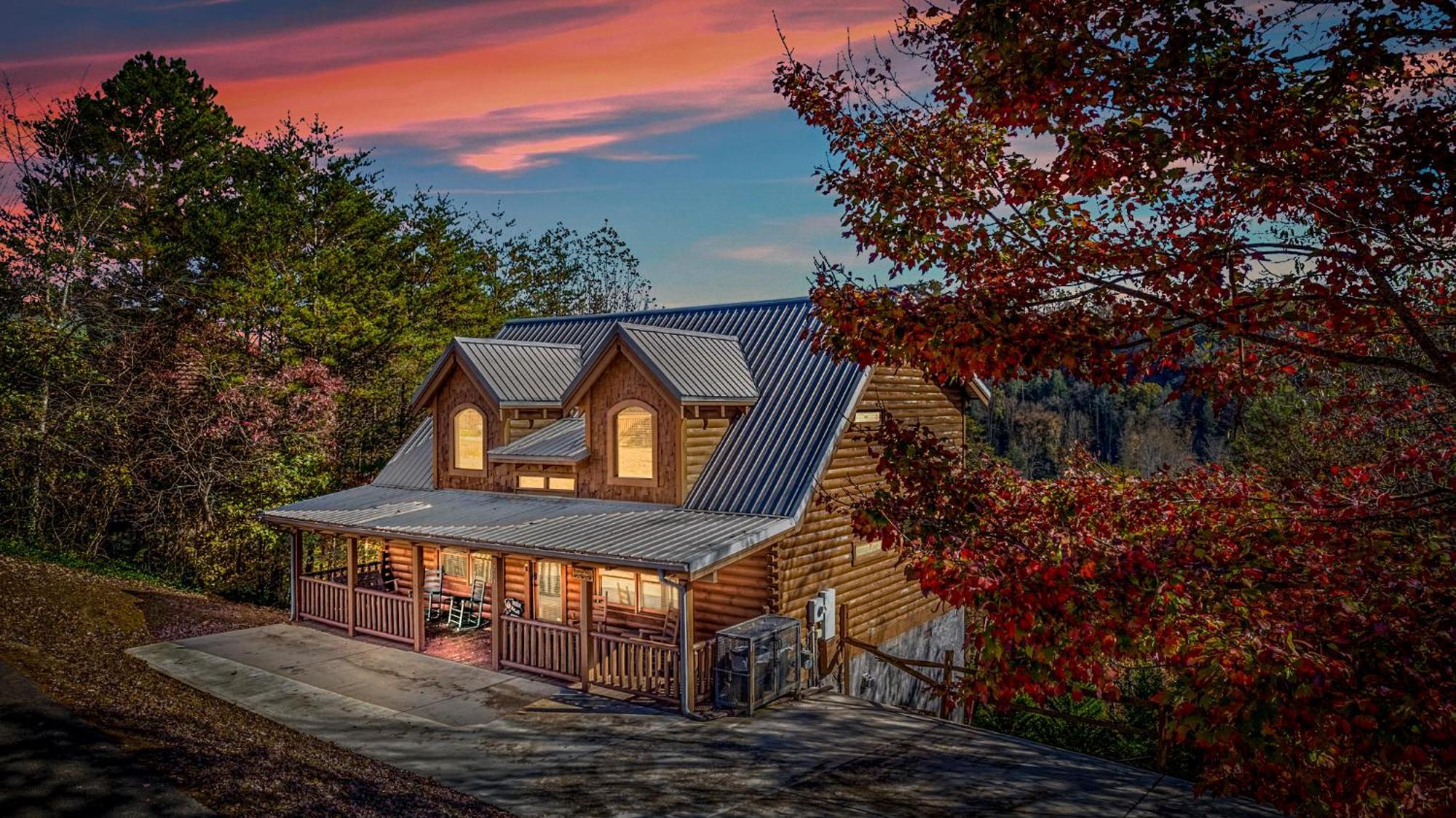 Bearfoot Pines - True Log Cabin - Wi-Fi, Hot Tub, Fishing, Deck With Views! - Mins To Pf Sevierville Ngoại thất bức ảnh